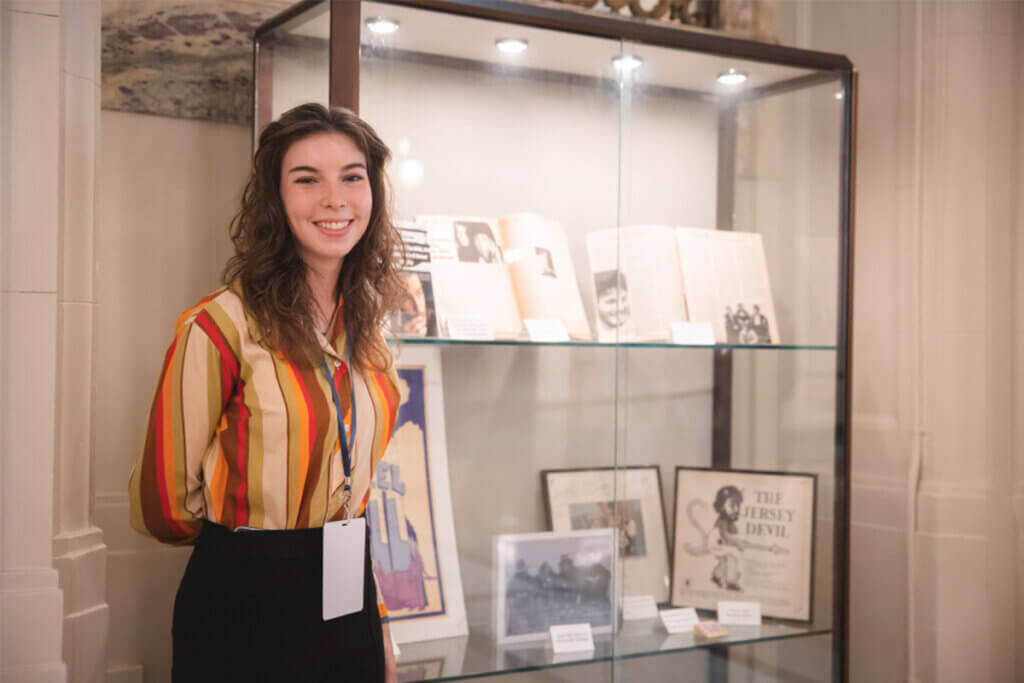 A student volunteer for the Bruce Springsteen Archives & Center for American Music